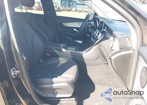 2022 Mercedes-Benz Glc 300 Suv from USA, damaged, VIN W1N0G8DB5NG111379